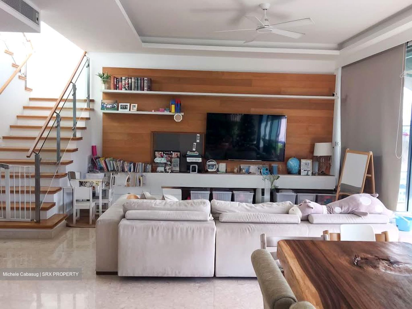 Parvis (D10), Condominium #557561021